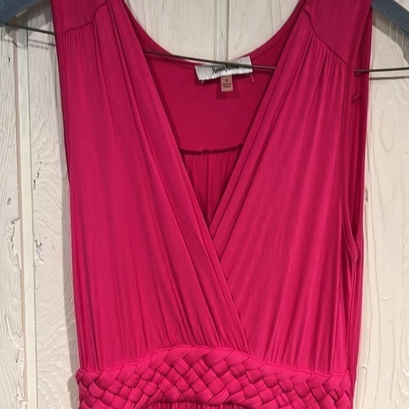 Neiman Marcus Pink Maci Sleeveless Pink Dress size small - Picture 2 of 9